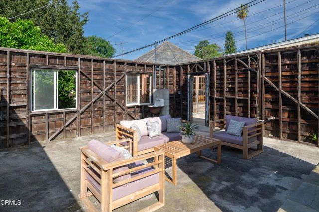 1541 Chickasaw Avenue, Los Angeles, CA 90041