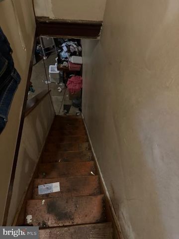 2402 N COLORADO ST, Philadelphia, PA 19132