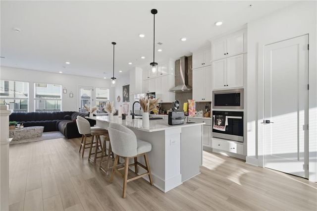 375 Walker Avenue 116, Alpharetta, GA 30076