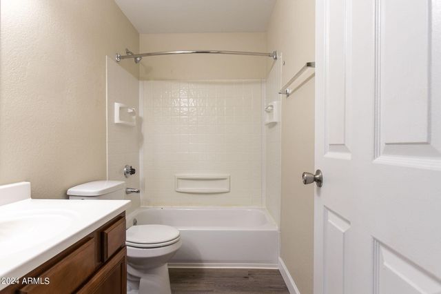 1402 E Guadalupe Road 211, Tempe, AZ 85283