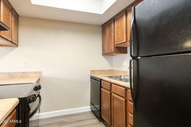 1402 E Guadalupe Road 211, Tempe, AZ 85283