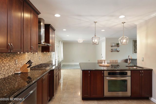 900 1st Avenue, Toms River, NJ 08757