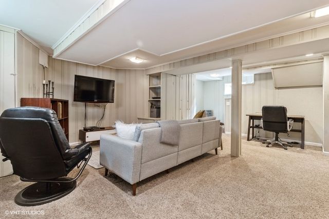 919 BELLEFORTE Avenue, Oak Park, IL 60302