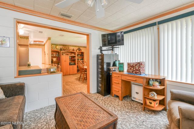 110 SHAFFER Avenue, Crescent City, FL 32112