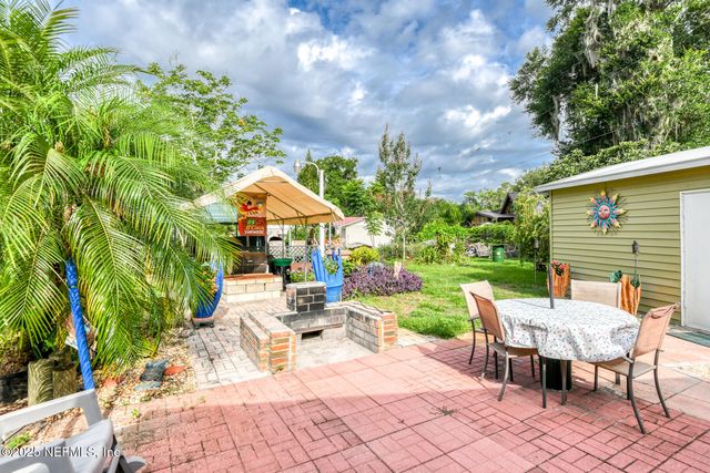 110 SHAFFER Avenue, Crescent City, FL 32112