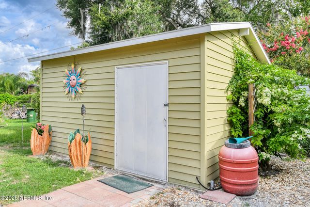 110 SHAFFER Avenue, Crescent City, FL 32112