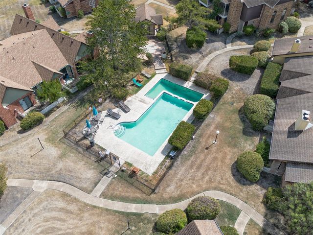 1601 Faro DR 1502, Austin, TX 78741