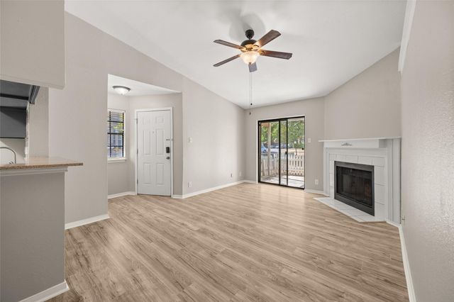 1601 Faro DR 1502, Austin, TX 78741