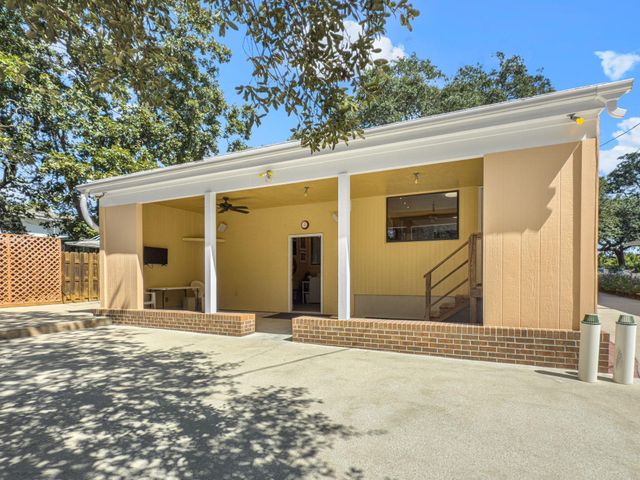 413 30th Ave. N, Myrtle Beach, SC 29577