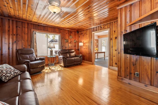 413 30th Ave. N, Myrtle Beach, SC 29577