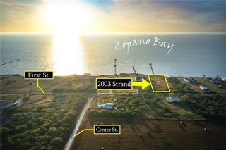 2003 Strand Dr, Bayside, TX 78340