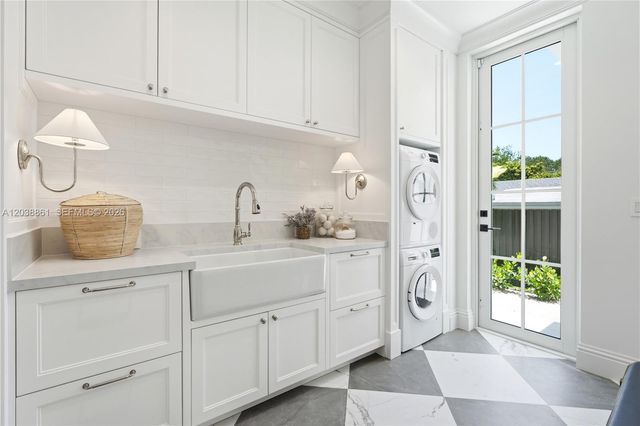 6751 SW 76th Terrace, South Miami, FL 33143