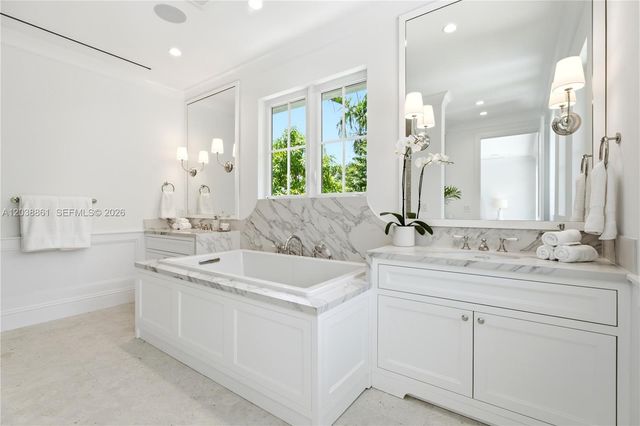 6751 SW 76th Terrace, South Miami, FL 33143