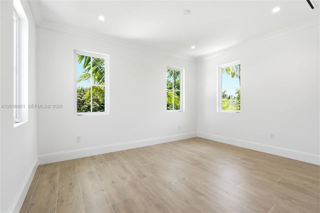 6751 SW 76th Terrace, South Miami, FL 33143