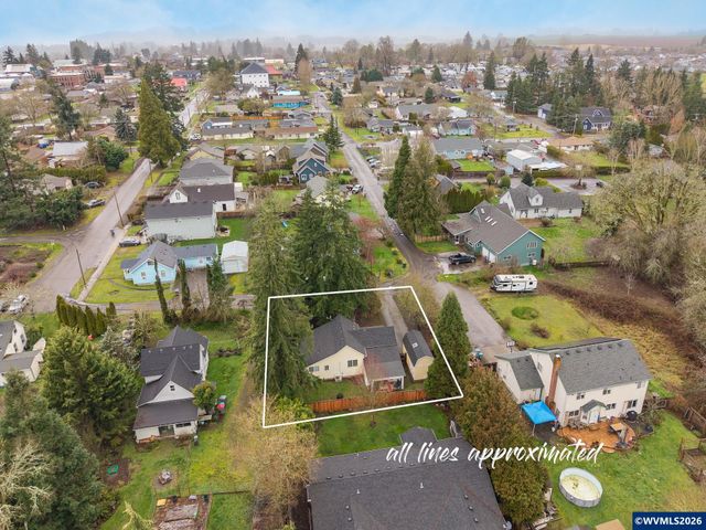 336 N 5th St, Carlton, OR 97111