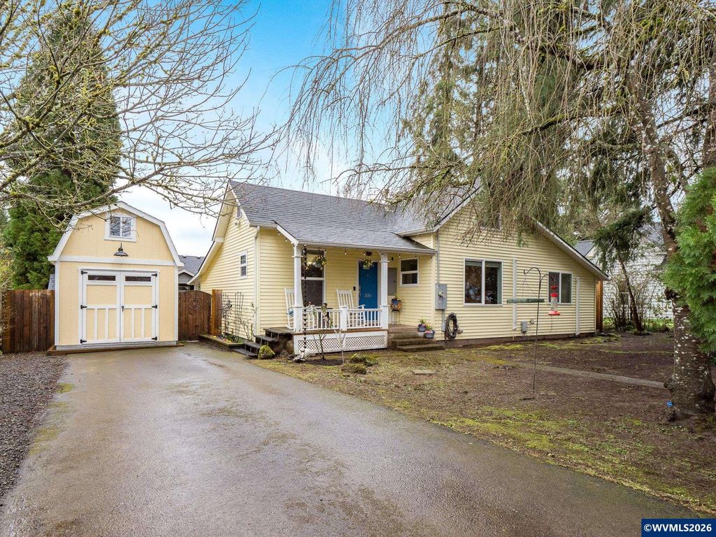 336 N 5th St, Carlton, OR 97111