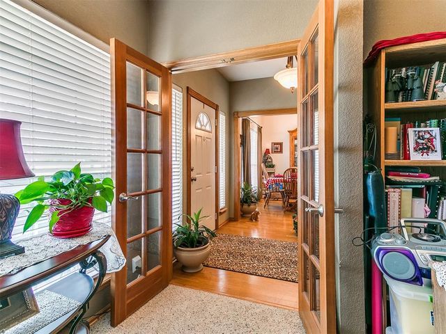 5401 Castle Ridge Drive, Mustang, OK 73064