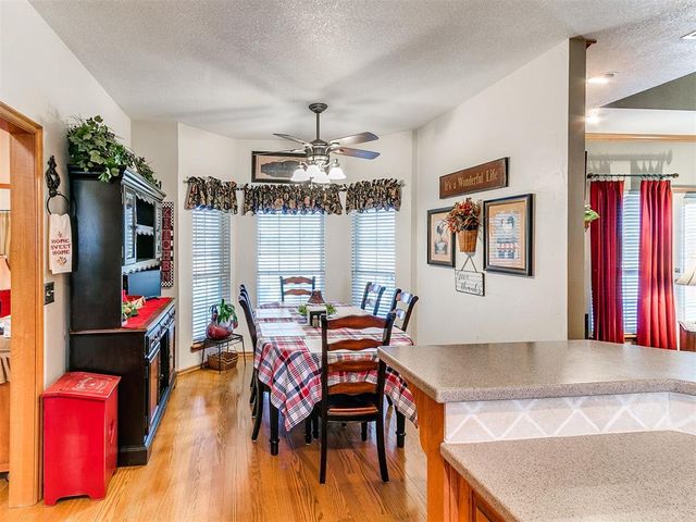 5401 Castle Ridge Drive, Mustang, OK 73064