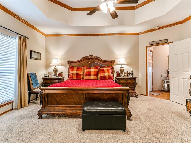 5401 Castle Ridge Drive, Mustang, OK 73064