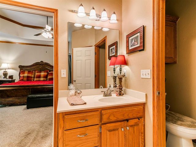 5401 Castle Ridge Drive, Mustang, OK 73064