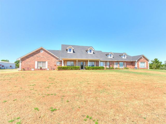 5401 Castle Ridge Drive, Mustang, OK 73064