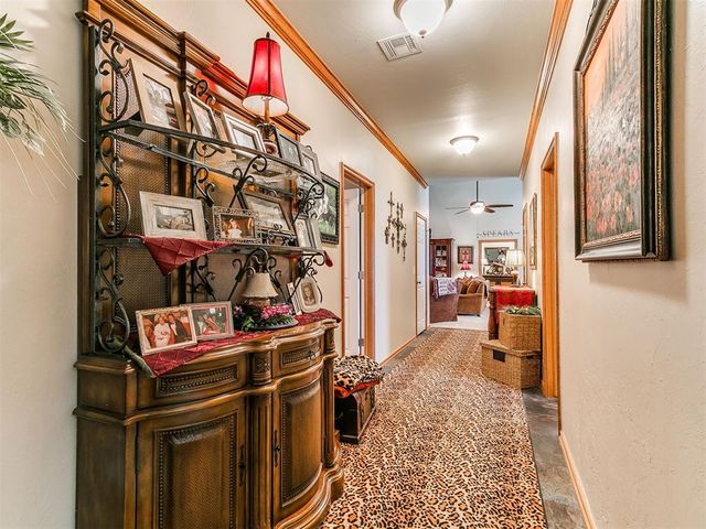 5401 Castle Ridge Drive, Mustang, OK 73064