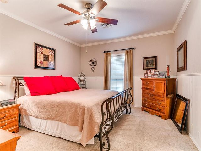 5401 Castle Ridge Drive, Mustang, OK 73064