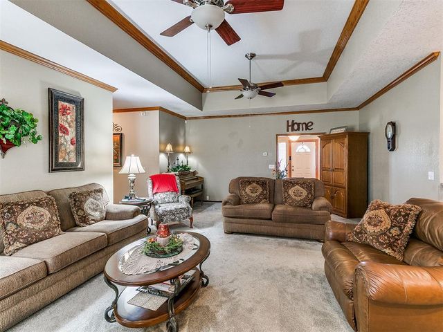 5401 Castle Ridge Drive, Mustang, OK 73064