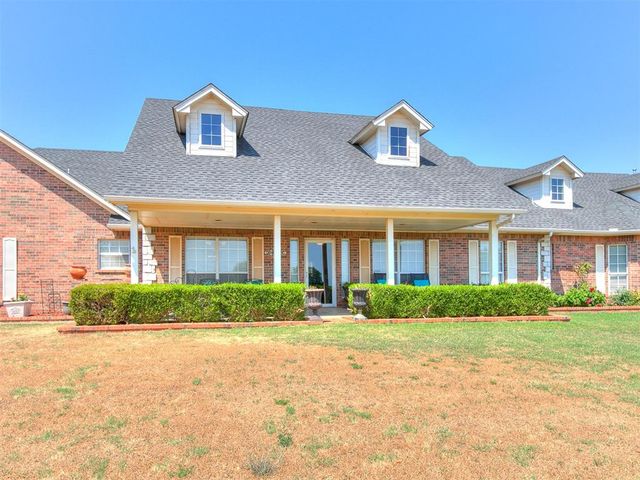 5401 Castle Ridge Drive, Mustang, OK 73064