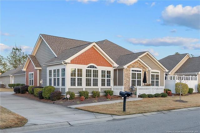 176 Nandina Court, Fayetteville, NC 28311