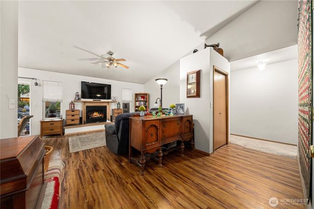 5339 S Island Drive E, Bonney Lake, WA 98391