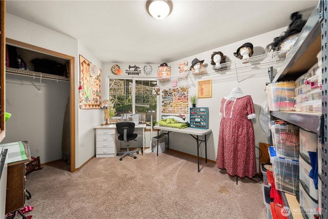 5339 S Island Drive E, Bonney Lake, WA 98391