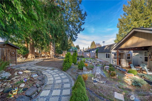 5339 S Island Drive E, Bonney Lake, WA 98391