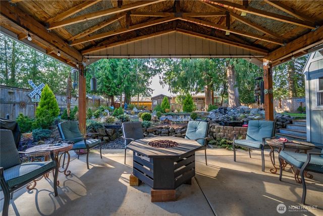 5339 S Island Drive E, Bonney Lake, WA 98391