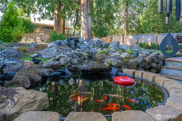 5339 S Island Drive E, Bonney Lake, WA 98391