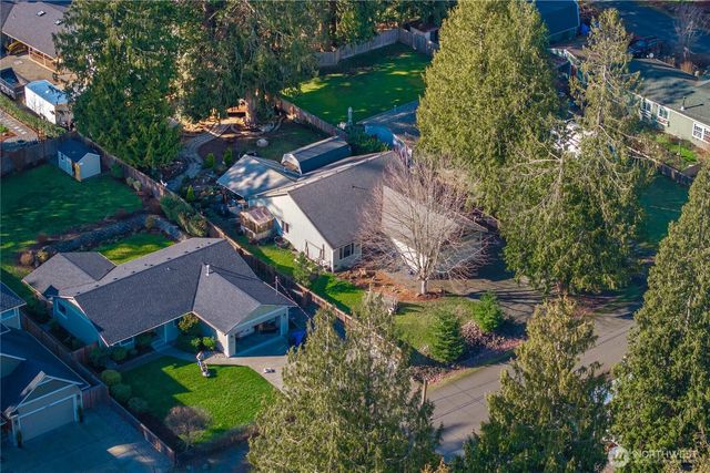 5339 S Island Drive E, Bonney Lake, WA 98391