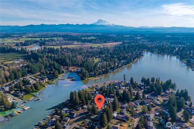 5339 S Island Drive E, Bonney Lake, WA 98391