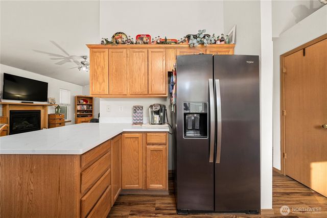 5339 S Island Drive E, Bonney Lake, WA 98391