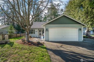5339 S Island Drive E, Bonney Lake, WA 98391