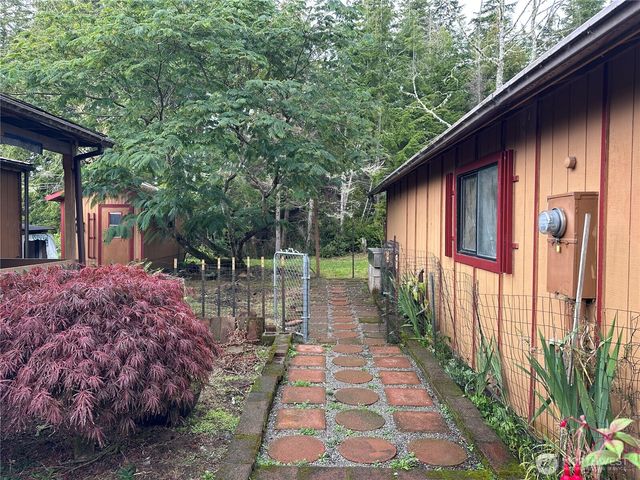 2915 217th St, Ocean Park, WA 98640