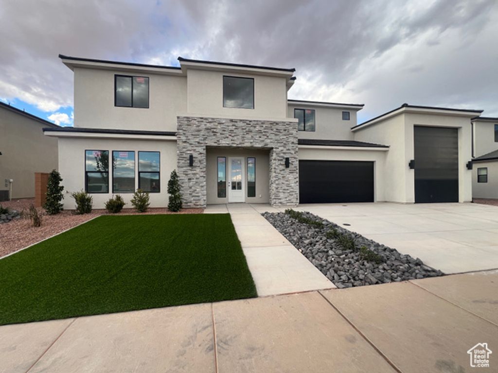 4832 W 2820 S, Hurricane, UT 84737