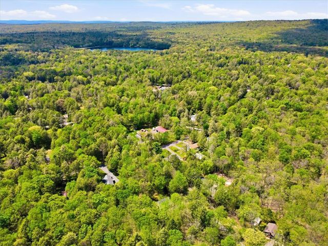 82 Timberlane Drive, Kidder Twp, PA 18210