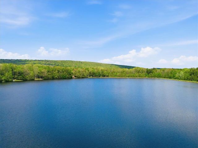 82 Timberlane Drive, Kidder Twp, PA 18210