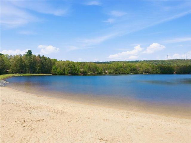 82 Timberlane Drive, Kidder Twp, PA 18210