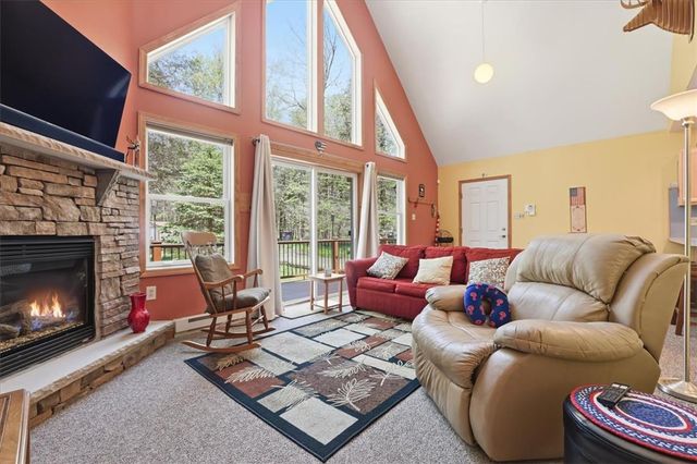 82 Timberlane Drive, Kidder Twp, PA 18210