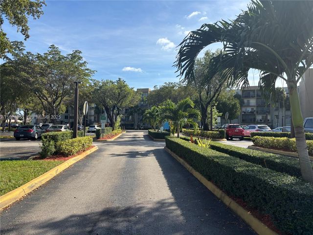 14250 SW 62nd St 520, Miami, FL 33183