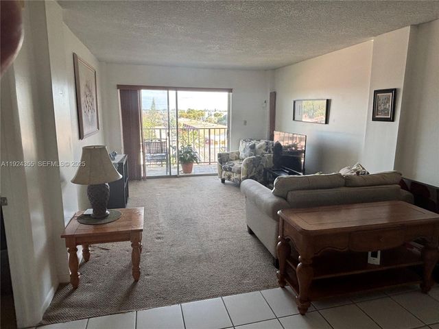 14250 SW 62nd St 520, Miami, FL 33183