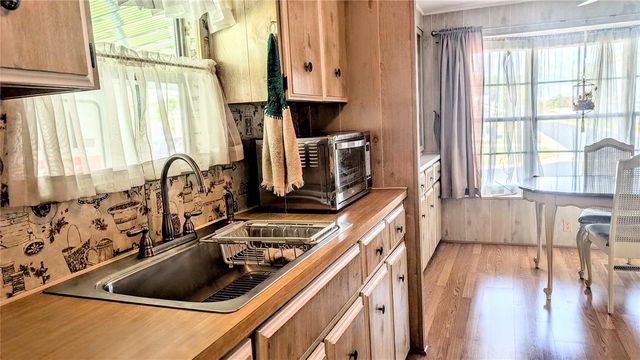 39820 US HIGHWAY 19 N 199, Tarpon Springs, FL 34689
