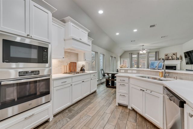 961 Canterbury Lane, Forney, TX 75126