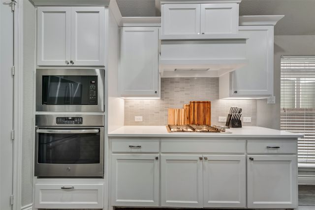 961 Canterbury Lane, Forney, TX 75126